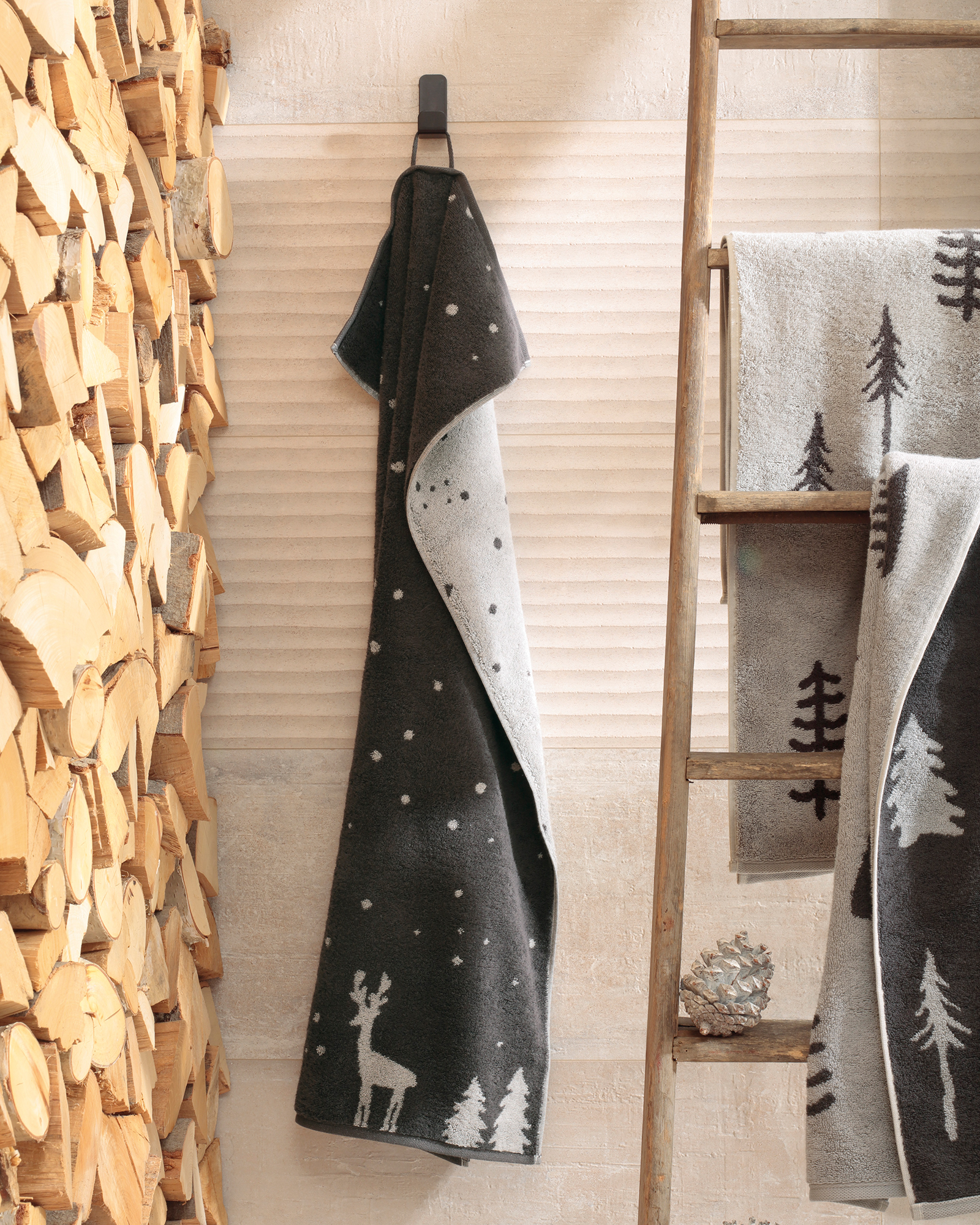 Cawö Handtücher WINTER EDITION Tannen 6273 platin/basalt - 70