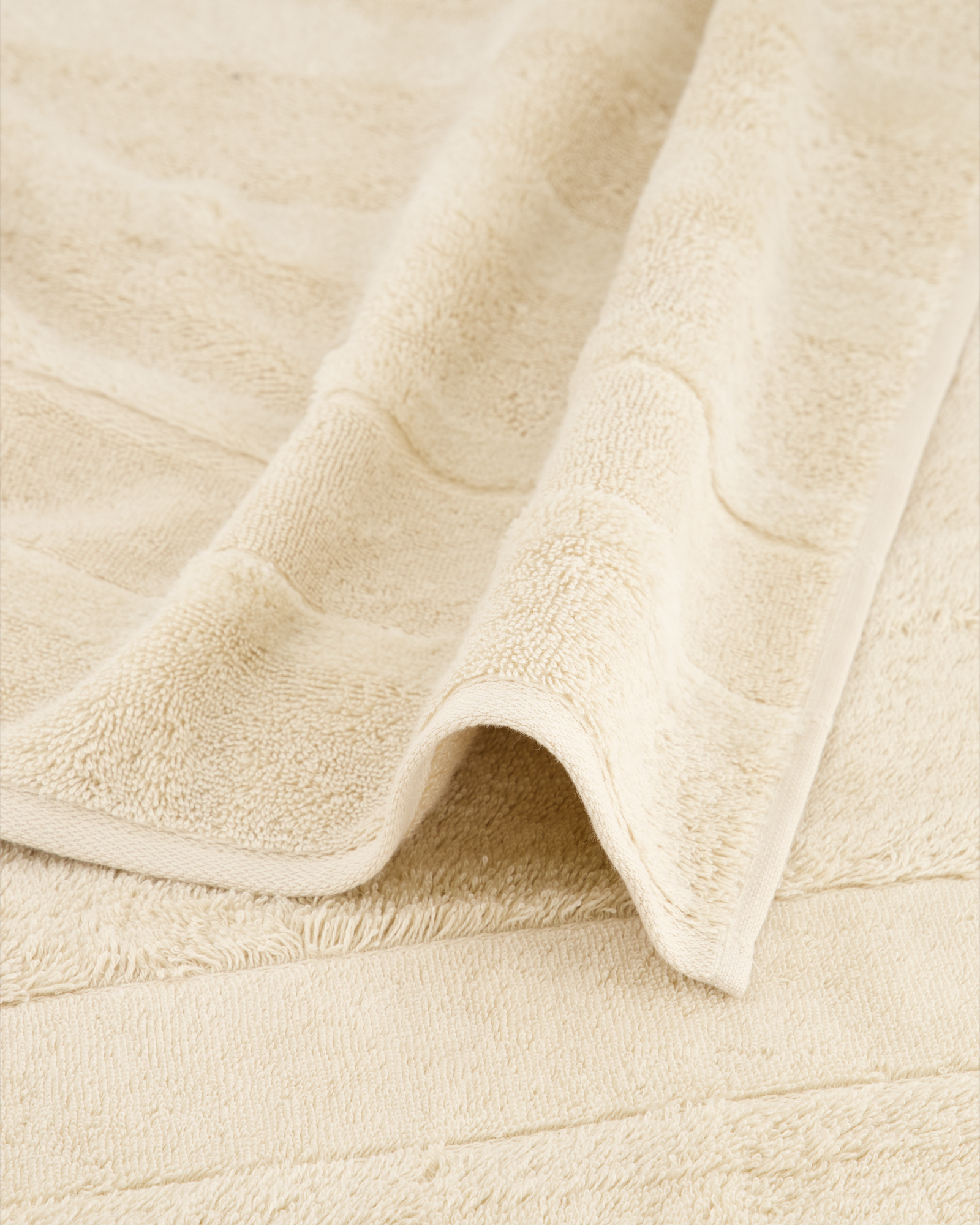 Cawö Handtücher Noblesse2 Uni 1002 beige - 370 - Handtuch 50x100 cm