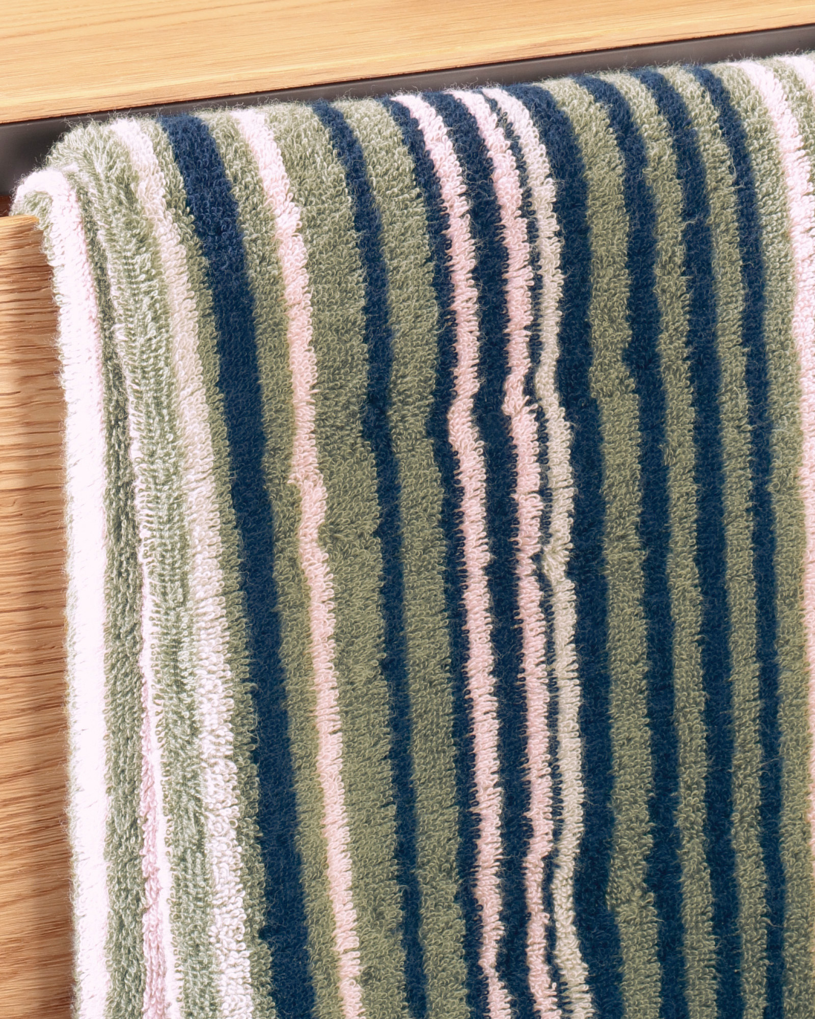 Cawö Handtücher Avenue Karo 339 - Farbe: field - 41 Saunatuch 70x180 cm Detailbild 1 Cawö Handtücher Avenue Karo 339 - Farbe: field - 41 Saunatuch 70x180 cm Detailbild 1