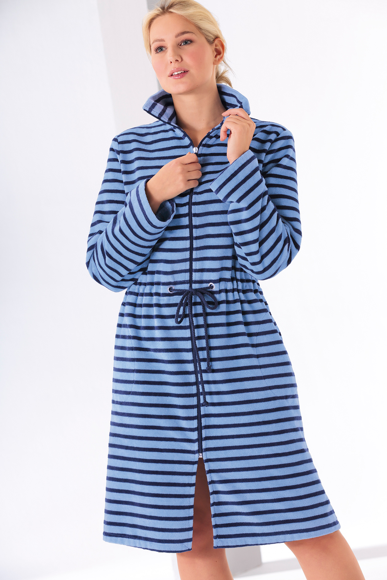 Cawö Damen Bademantel 3339 Kimono - Farbe: blau - 11 L Detailbild 2 Cawö Damen Bademantel 3339 Kimono - Farbe: blau - 11 L Detailbild 2