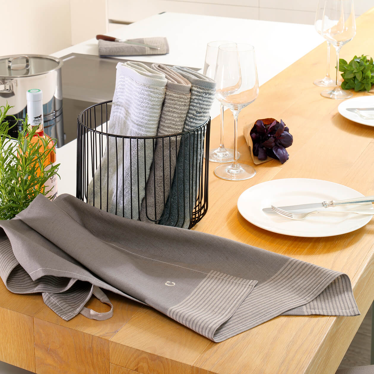Cawö Home Two-Tone 590 - Geschirrtuch 50x70 cm - Farbe: schiefer - 77 Detailbild 1 Cawö Home Two-Tone 590 - Geschirrtuch 50x70 cm - Farbe: schiefer - 77 Detailbild 1