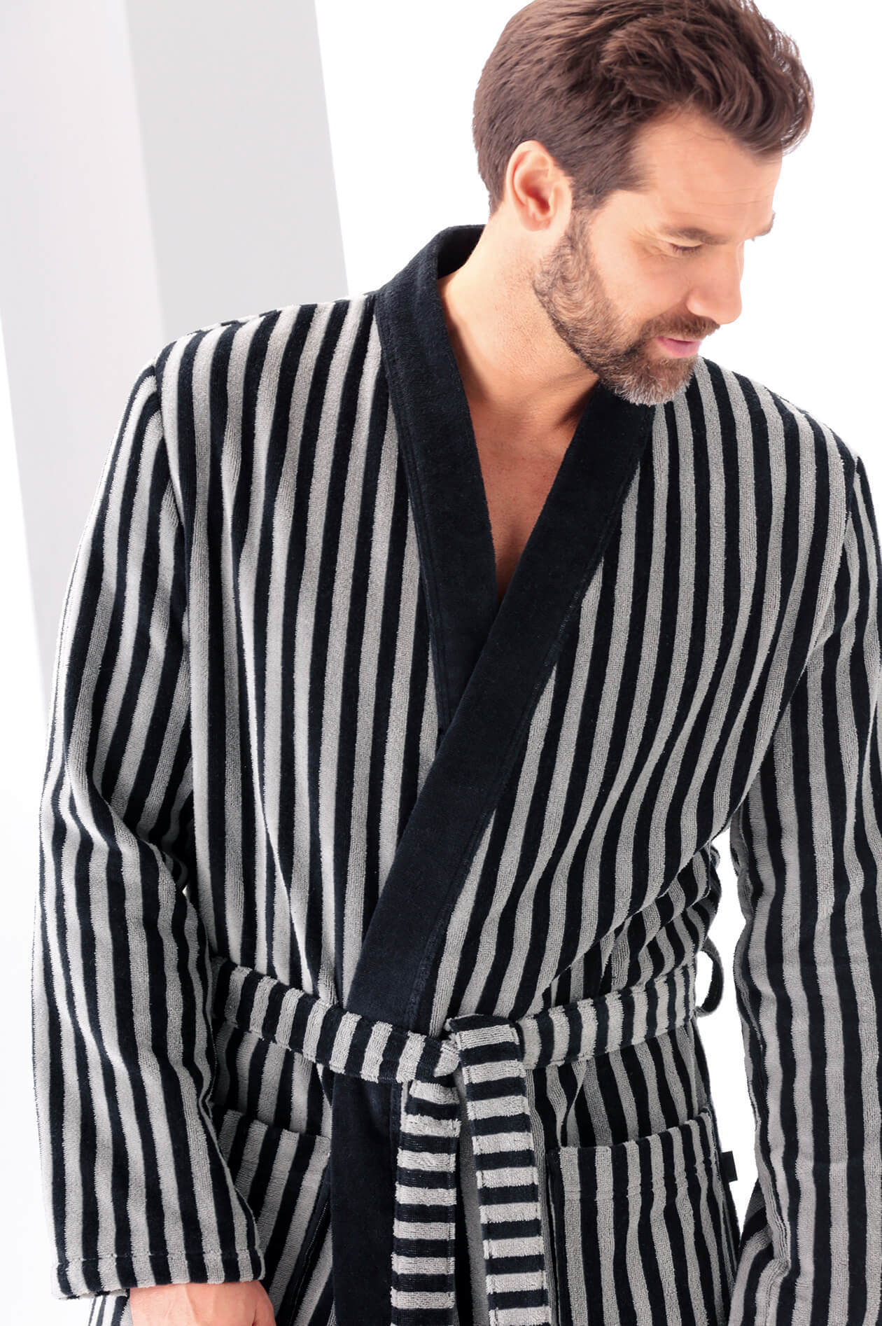 Cawö Herren Bademantel Kimono 3833 - Farbe: schwarz-graphit - 97 XL Detailbild 1 Cawö Herren Bademantel Kimono 3833 - Farbe: schwarz-graphit - 97 XL Detailbild 1