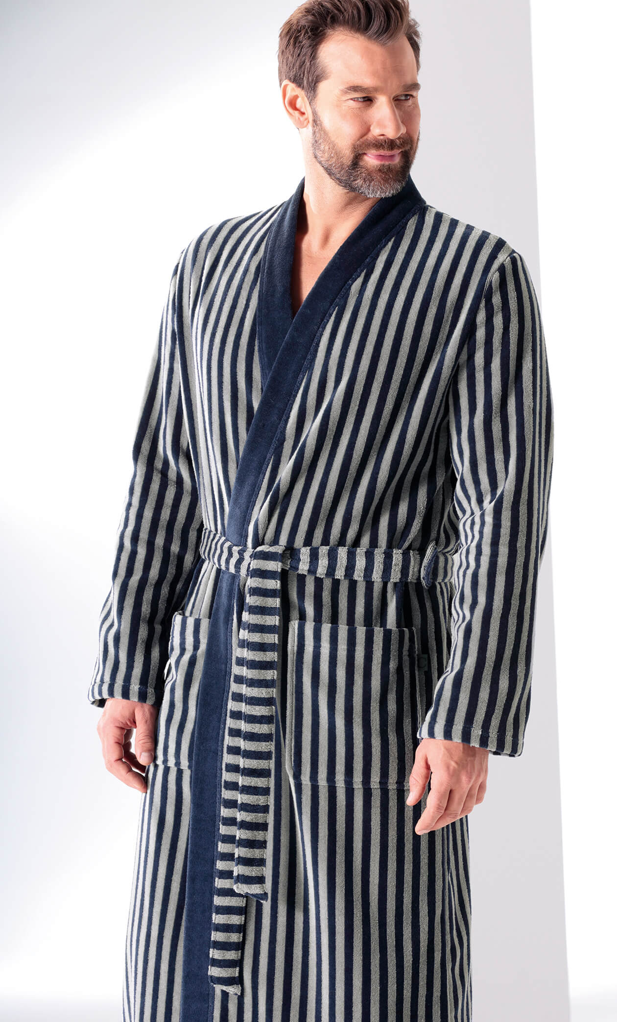 Cawö Herren Bademantel Kimono 3833 - Farbe: blau-graphit - 17 M Detailbild 2 Cawö Herren Bademantel Kimono 3833 - Farbe: blau-graphit - 17 M Detailbild 2