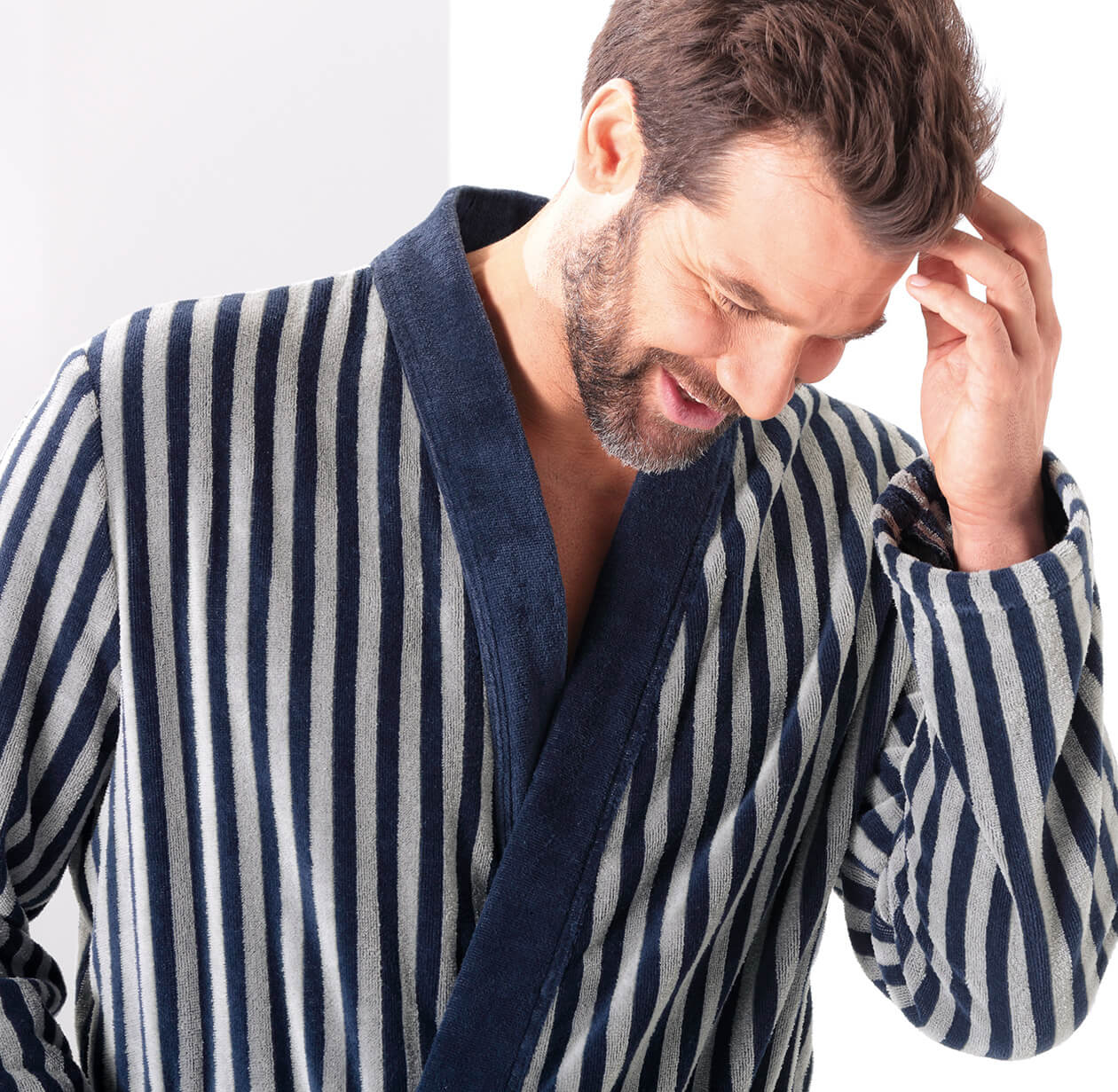 Cawö Herren Bademantel Kimono 3833 - Farbe: blau-graphit - 17 M Detailbild 1 Cawö Herren Bademantel Kimono 3833 - Farbe: blau-graphit - 17 M Detailbild 1