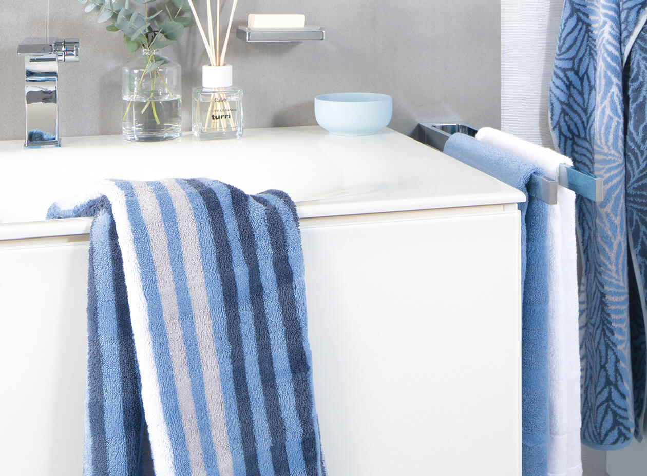 Cawö Noblesse Seasons Streifen 1083 - Farbe: sky - 11 Handtuch 50x100 cm Detailbild 1 Cawö Noblesse Seasons Streifen 1083 - Farbe: sky - 11 Handtuch 50x100 cm Detailbild 1